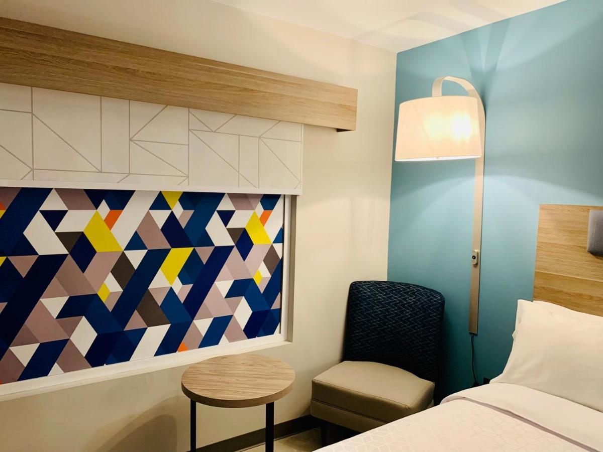 Holiday Inn Express - Guadalajara Vallarta Poniente By Ihg 사포판 외부 사진