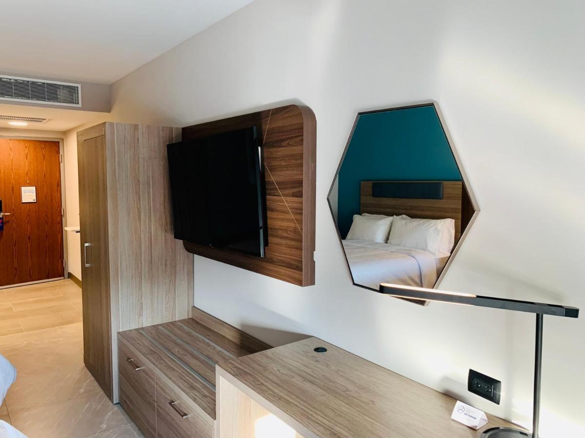 Holiday Inn Express - Guadalajara Vallarta Poniente By Ihg 사포판 외부 사진