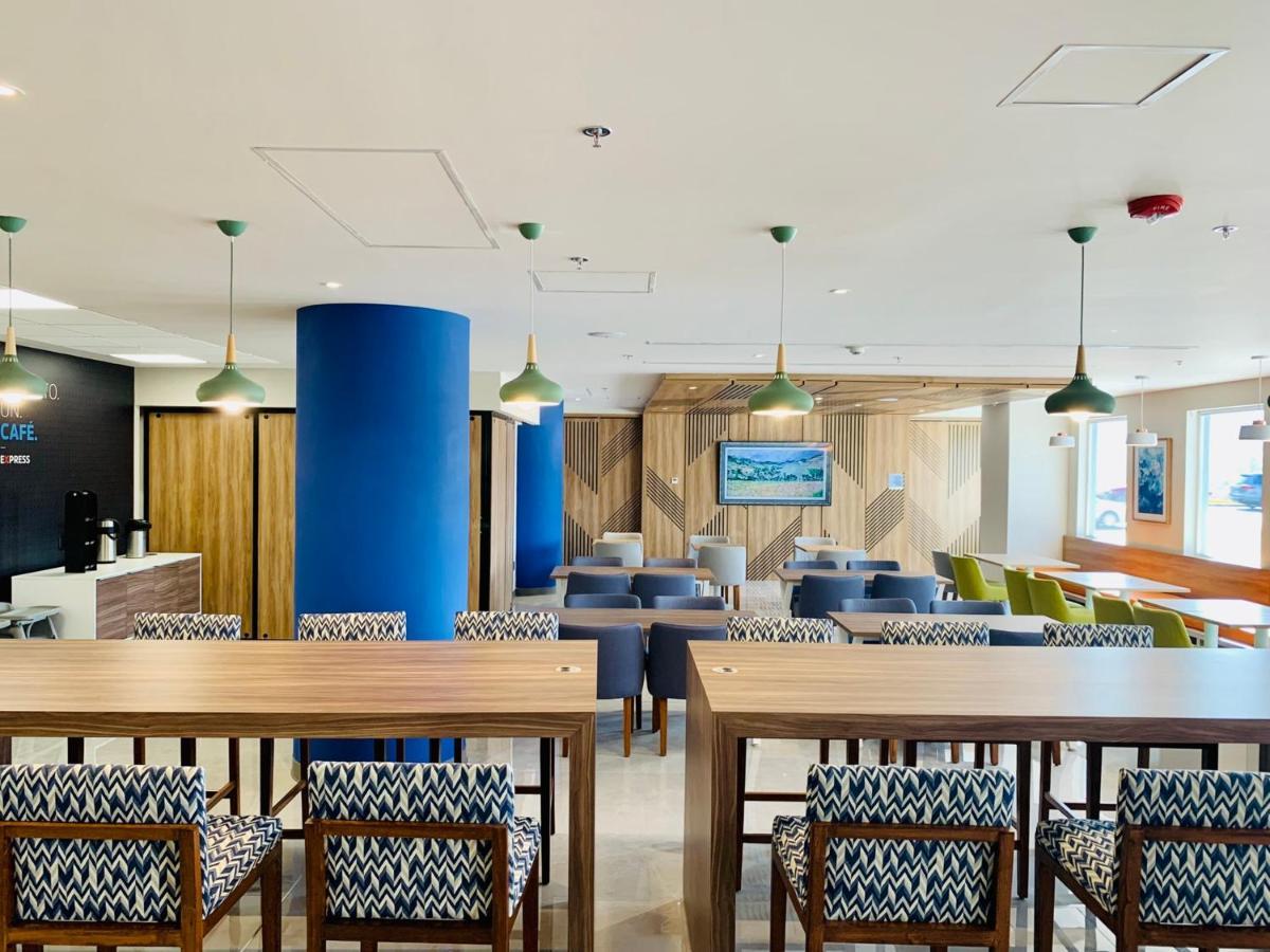 Holiday Inn Express - Guadalajara Vallarta Poniente By Ihg 사포판 외부 사진