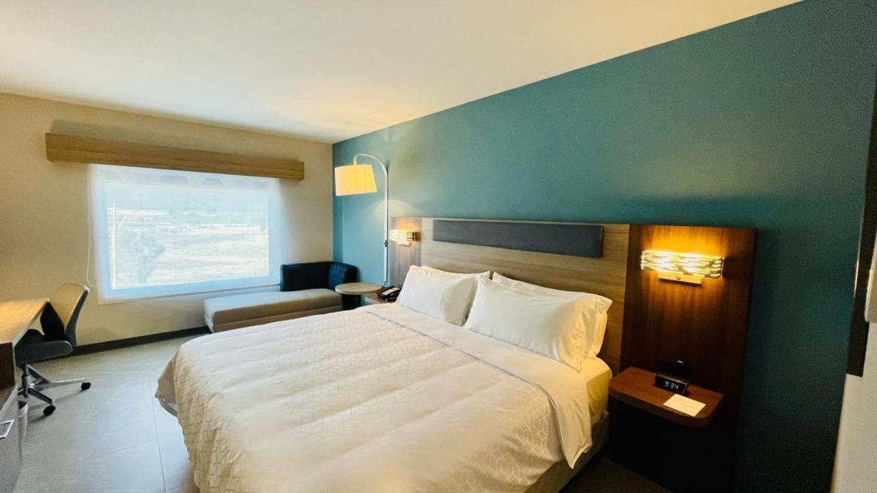 Holiday Inn Express - Guadalajara Vallarta Poniente By Ihg 사포판 외부 사진