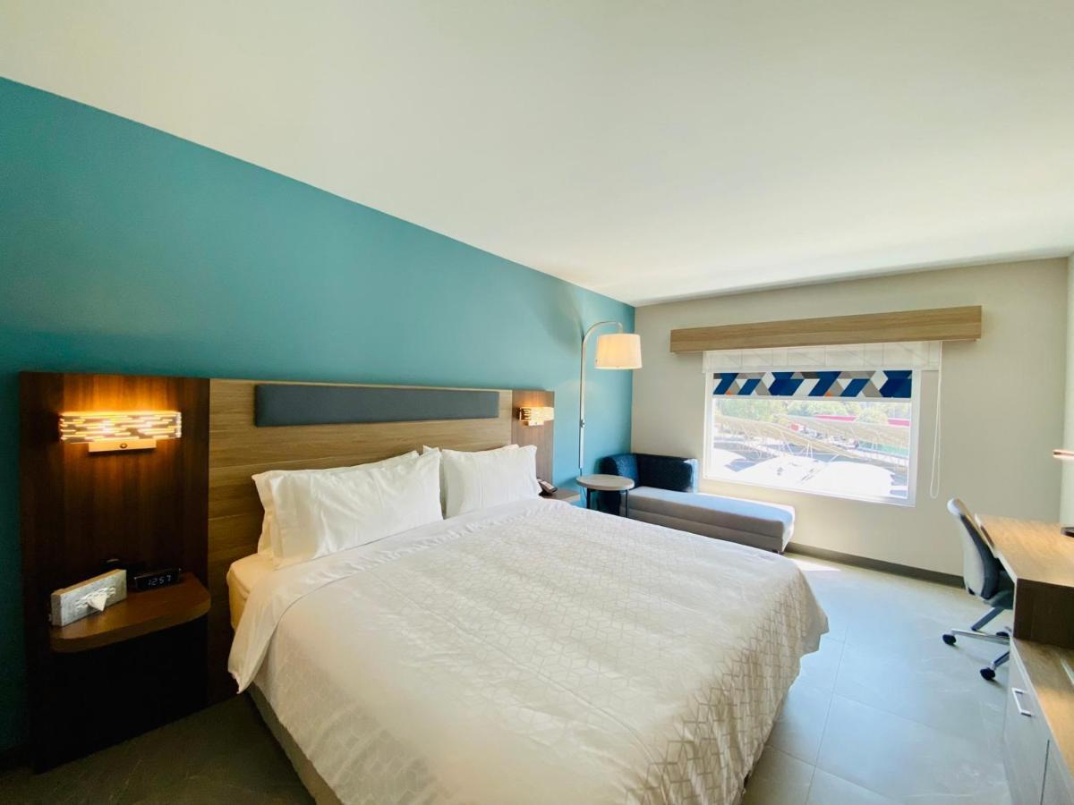 Holiday Inn Express - Guadalajara Vallarta Poniente By Ihg 사포판 외부 사진
