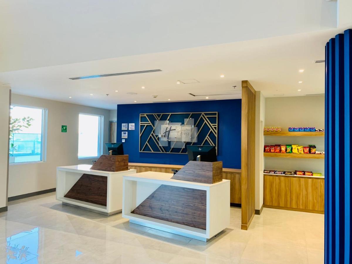 Holiday Inn Express - Guadalajara Vallarta Poniente By Ihg 사포판 외부 사진