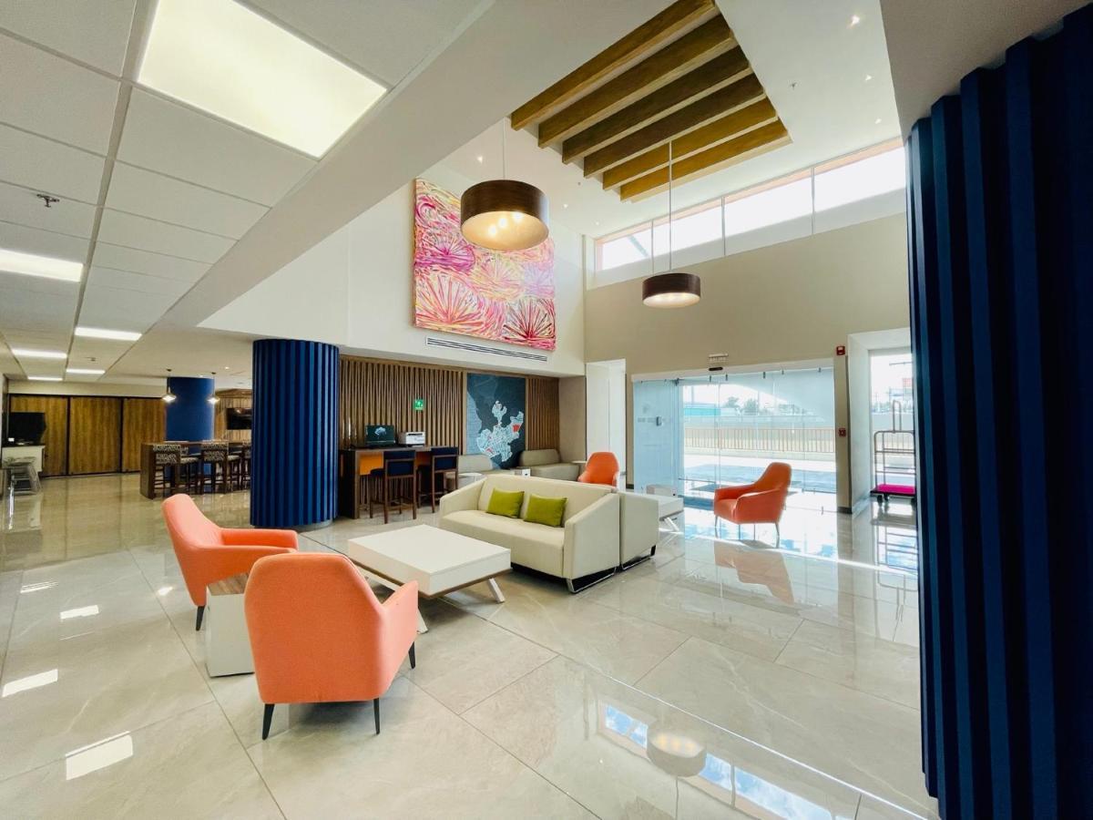 Holiday Inn Express - Guadalajara Vallarta Poniente By Ihg 사포판 외부 사진