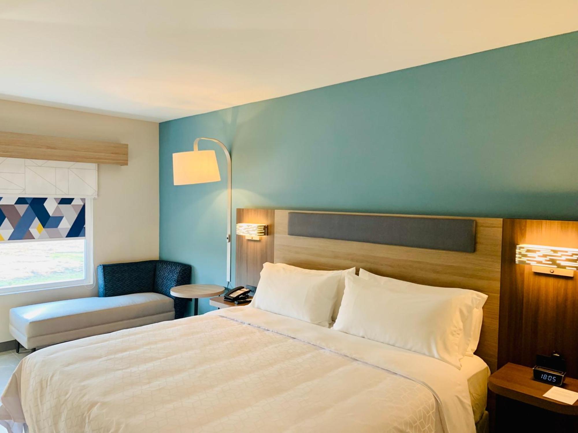 Holiday Inn Express - Guadalajara Vallarta Poniente By Ihg 사포판 외부 사진